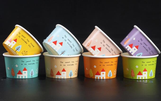 Personalizzi le tazze del gelato 3-Scoops con i coperchi ed i cucchiai