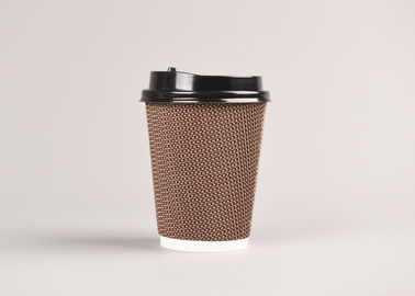 Porcellana Elimini le tazze triple della parete con i coperchi, tazze di caffè di carta dell&#039;ondulazione per bere caldo fabbrica